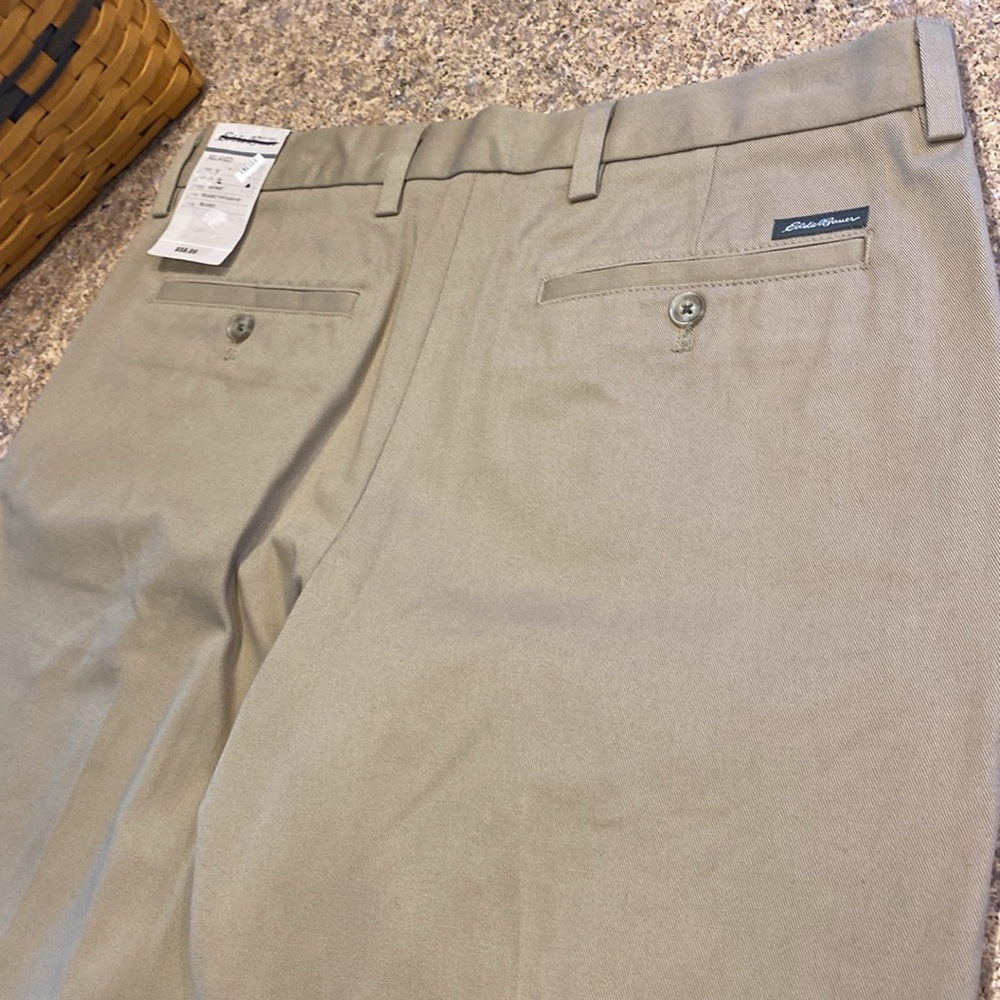 NWT Eddie Bauer Performance Chino Relaxed Fit Mid Rise Tag Says 33 x 34L Pants - Picture 10 of 16
